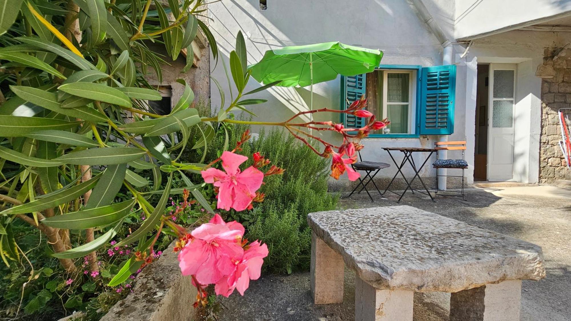 Eufrasiana Apartments Porec Exterior photo